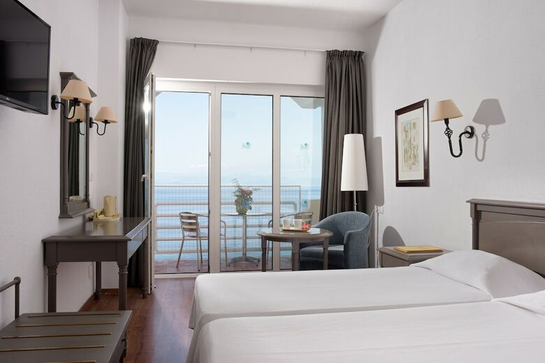 Hotel Louis Ionian Sun