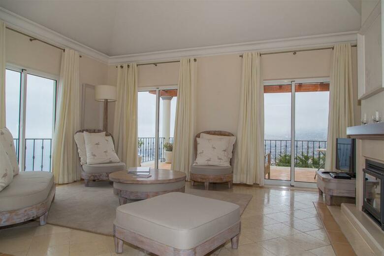 Hotel Palheiro Village