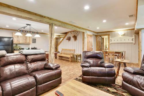 Mountain Glory Four-bedroom Chalet