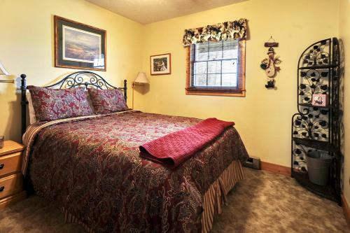 Sno Place Like Home Three-bedroom Chalet
