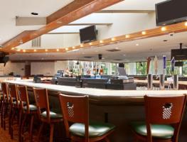 Howard Johnson Plaza Hotel - Miami Airport