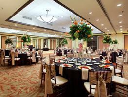 Howard Johnson Plaza Hotel - Miami Airport
