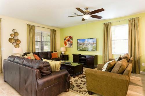 Champions Gate - Eight Bedroom Villa - Cg019