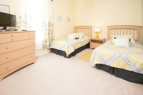 Lyn's Highlands Reserve Villa - Five Bedroom Home
