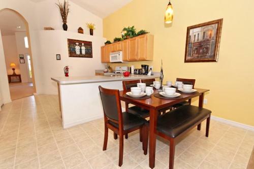 Solana 1112 Villa