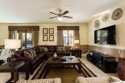 Champions Gate - Eight Bedroom Villa - Cg017