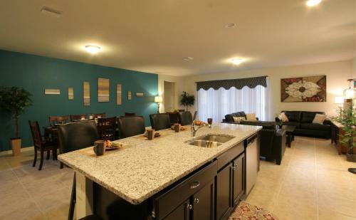 8 Br Villa #1188 At Windsor Of Westside