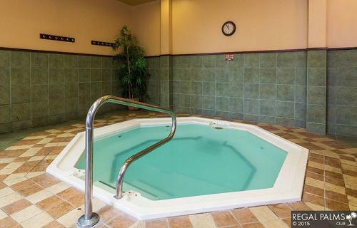 Villa Regal Palms 257