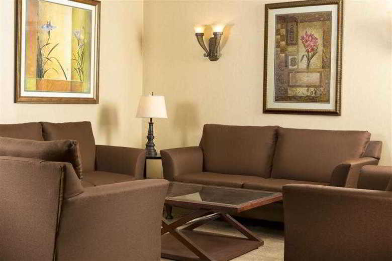 Hotel Chateauneuf Laval