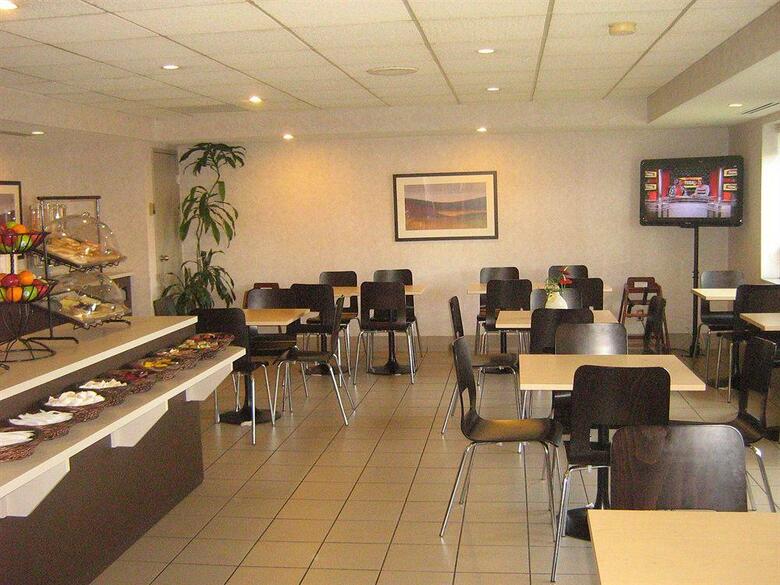 Hotel Quality Suites Laval