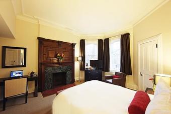 Hotel Desmond Tutu Center - New York