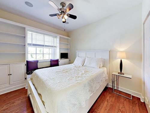 10 Ne 7th Street Home