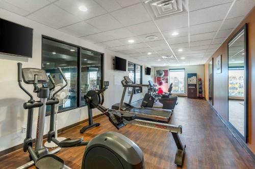 Hotel Comfort Suites Near Denver Downtown