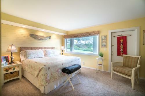 Admiral Condominium 1