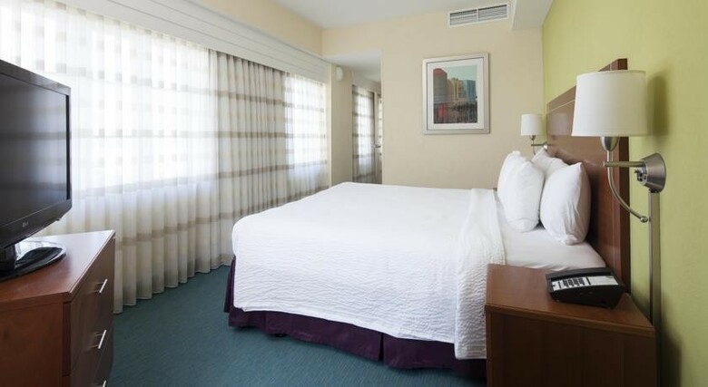 Hotel Courtyard By Marriott Miami Beach South Beach