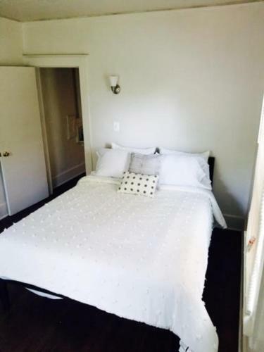 Motown Museum Adjacent 2 Bdrm 1 Bath