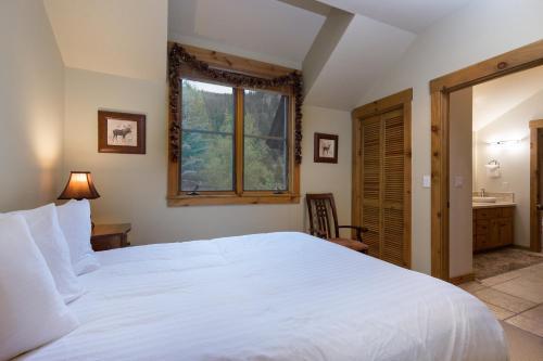 Ski Tip #8710 Townhouse