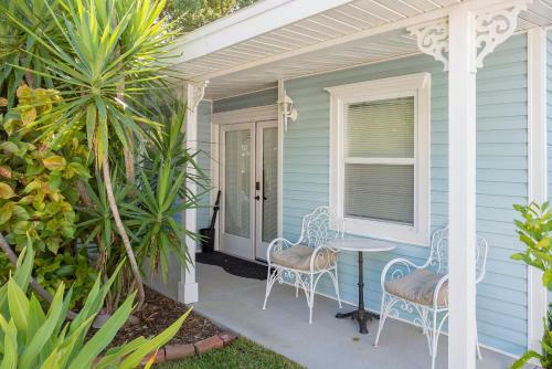 Meranova Bed And Breakfast