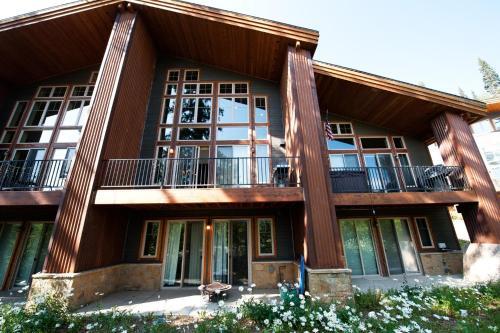 Alpengow 42 Townhouse