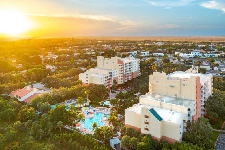 Hotel Vacation Village At Bonaventure