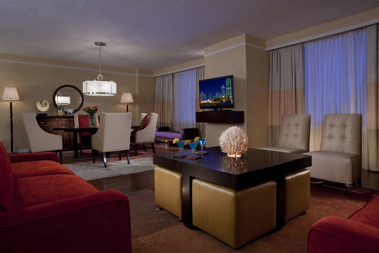 Hotel Renaissance Dallas