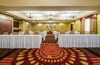 Hotel Holiday Inn Express Terrell