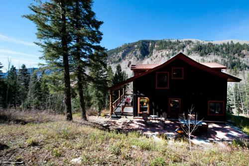 173 Lake Purgatory Drive Home
