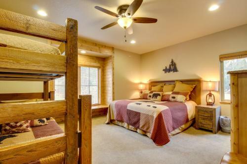 Whispering Pines Lodge: 11 Bedroom