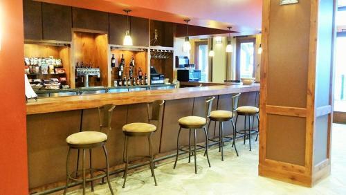 Lodge Queen Hotel 304