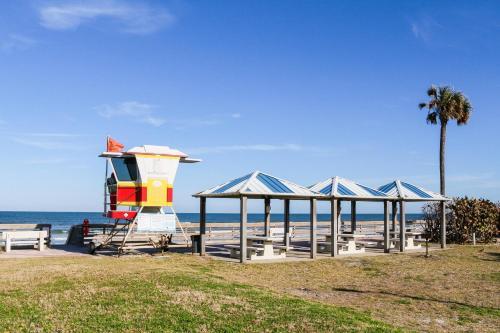 Mariners Cove