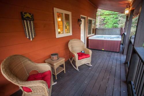Lazy Bear Lodge