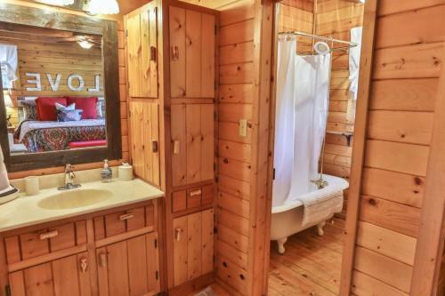 Bear Rock Lodge