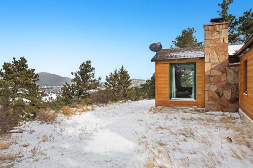Flower Lane Cabin