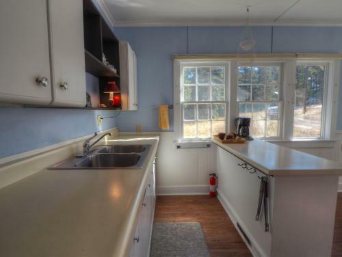 Murphy's Riverside Cottage - E.v. Reg #3362