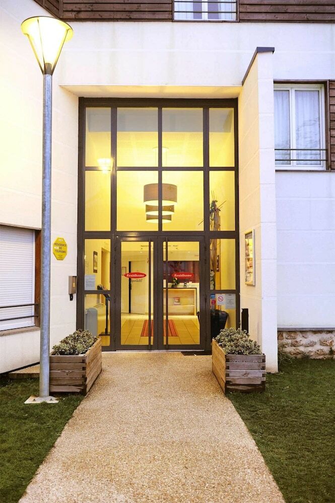 Hotel Residhome Bures La Guyonnerie