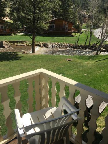 Lodge Riverview Pines