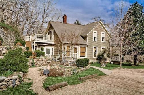 66 Center St Bed And Breakfast Eureka Springs