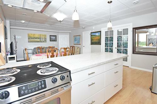 Aurora & Denali View Apartment