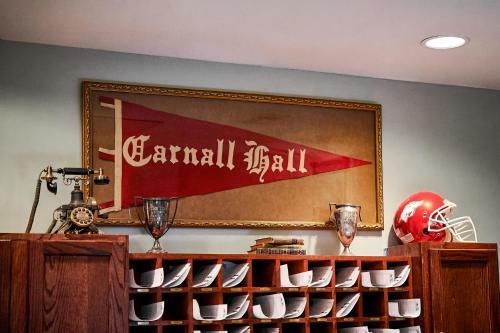 Hotel Inn At Carnall Hall
