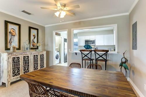 3095a S Fletcher Up Home