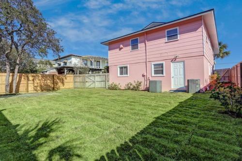 3095a S Fletcher Up Home