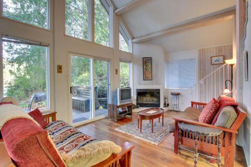 Marcia's Mercer Lake Chateau