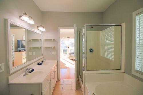 Apartamento 91 Waters Edge Folly Charm