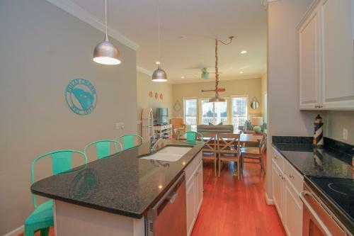 Apartamento 91 Waters Edge Folly Charm