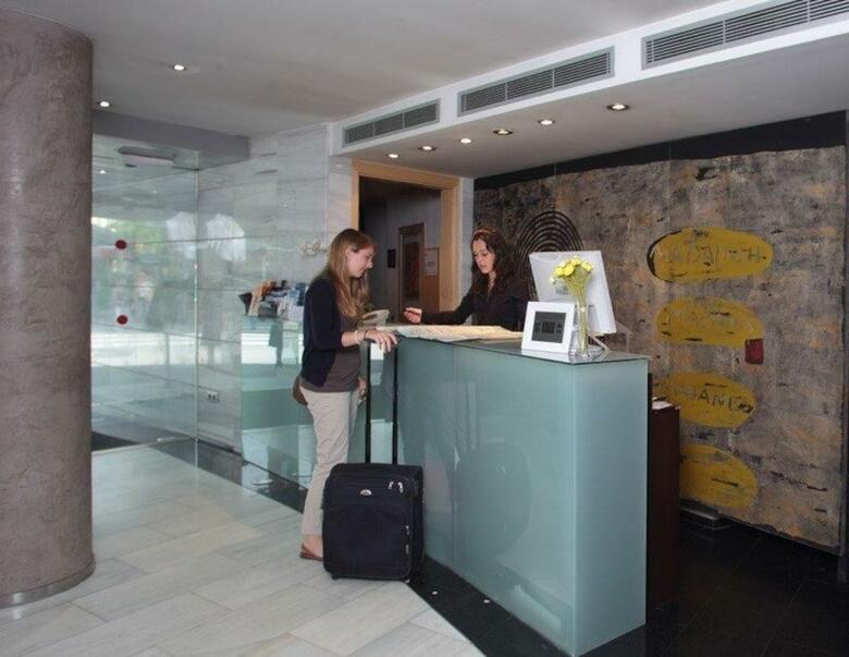 Hotel Madanis