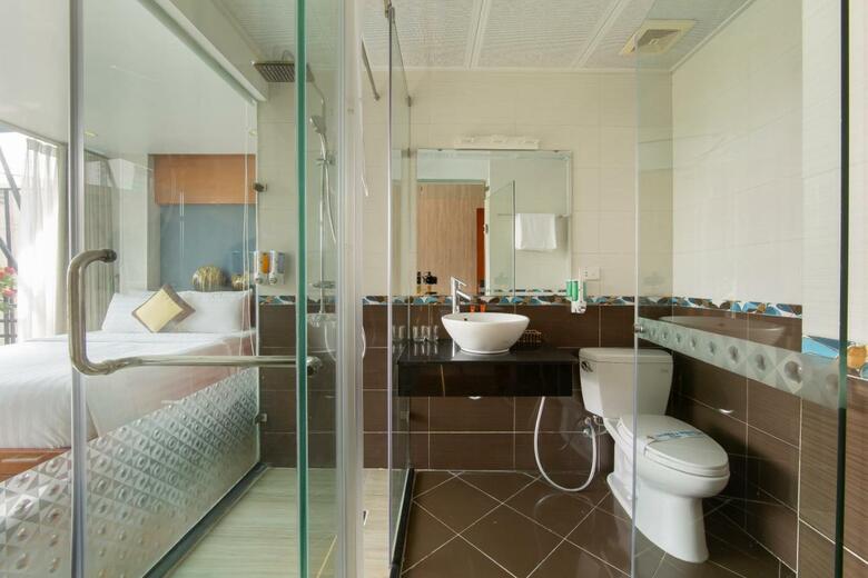 Royal Palace Hotel