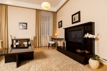 Hotel Senator Apartments Executive Court