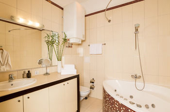 Hotel Senator Apartments Executive Court