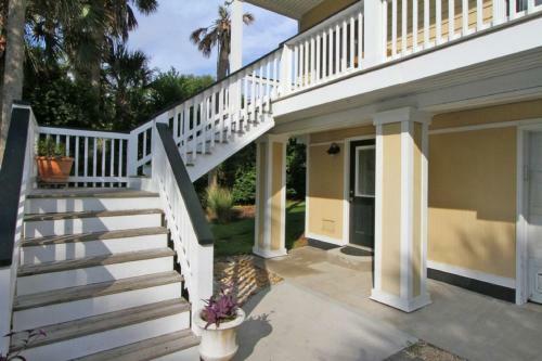 Bella Vista Home