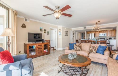 Apartamento Chas. Oceanfront 308 Condo